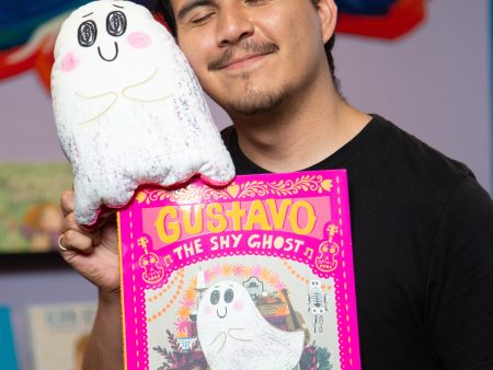 Gustavo, the Shy Ghost Puppet: 10 Online